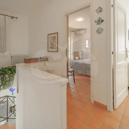 Elegante Perelle - Goelba *