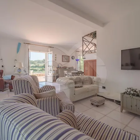 Elegante Perelle - Goelba Villa